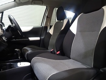 Used Toyota Yaris 2013 for sale - 77045990: Photo