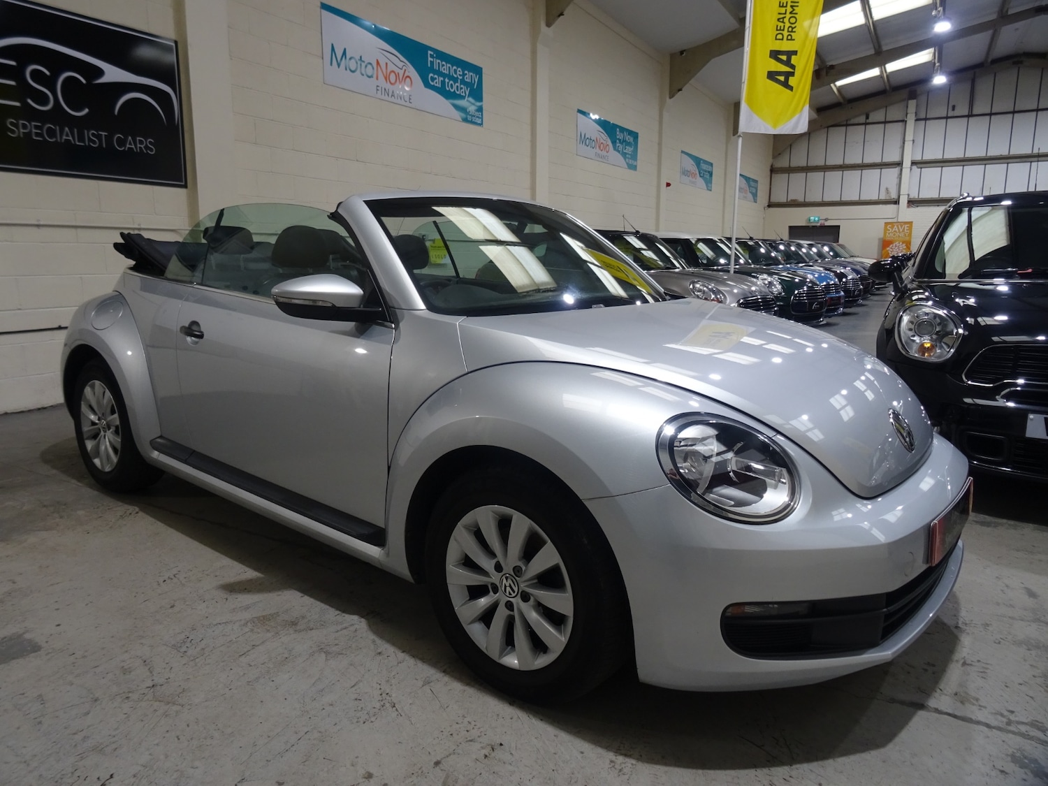 Used Volkswagen Beetle 2014 for sale - 76374068: Photo 1