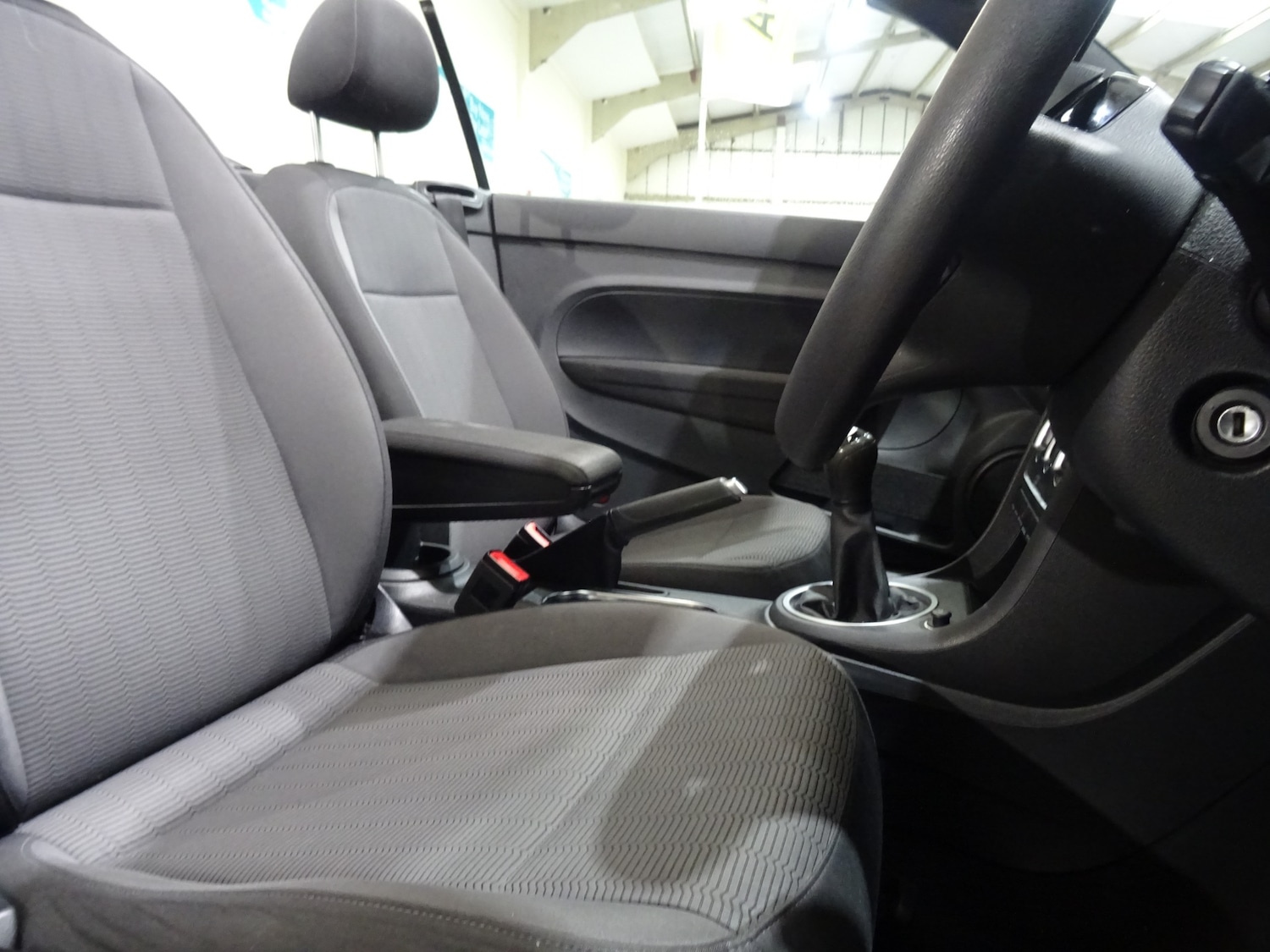 Used Volkswagen Beetle 2014 for sale - 76374068: Photo 3