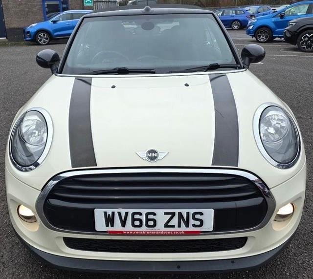 Used MINI Convertible 2016 for sale - 77617574: Photo 3