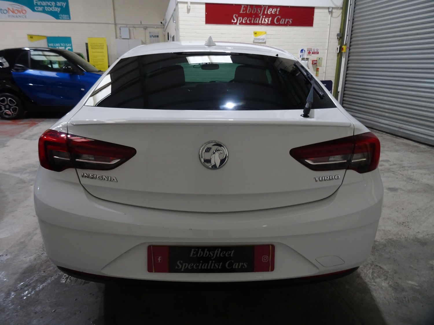 Used Vauxhall Insignia 2017 for sale - 76393478: Photo 7
