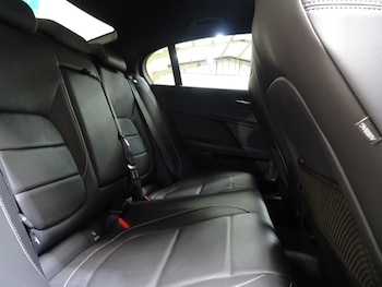 Used Jaguar XE 2019 for sale - 78433902: Photo