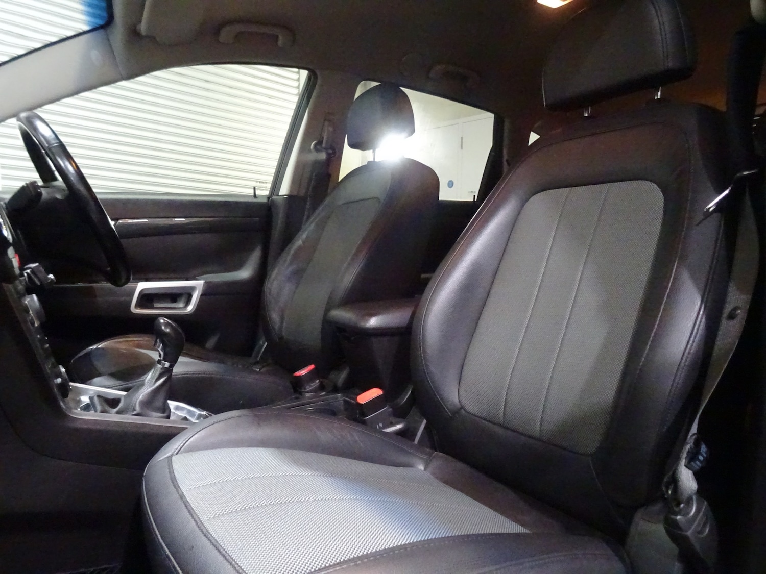 Used Vauxhall Antara 2012 for sale - 77403592: Photo 2