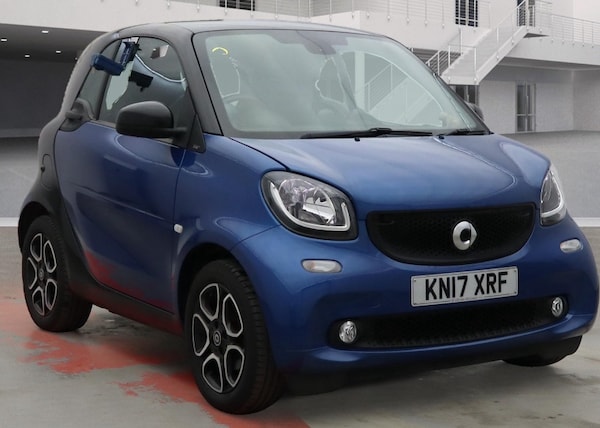 Used smart fortwo 2017 for sale - 76322163: Photo 1
