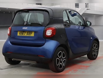 Used smart fortwo 2017 for sale - 76322163: Photo