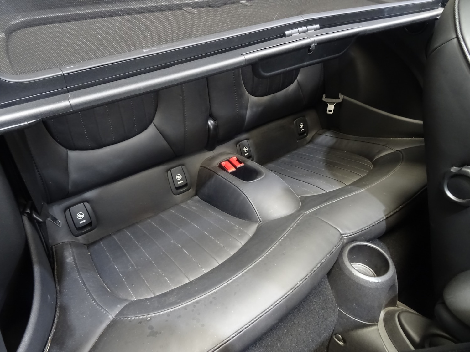 Used MINI Convertible 2017 for sale - 77950983: Photo 4