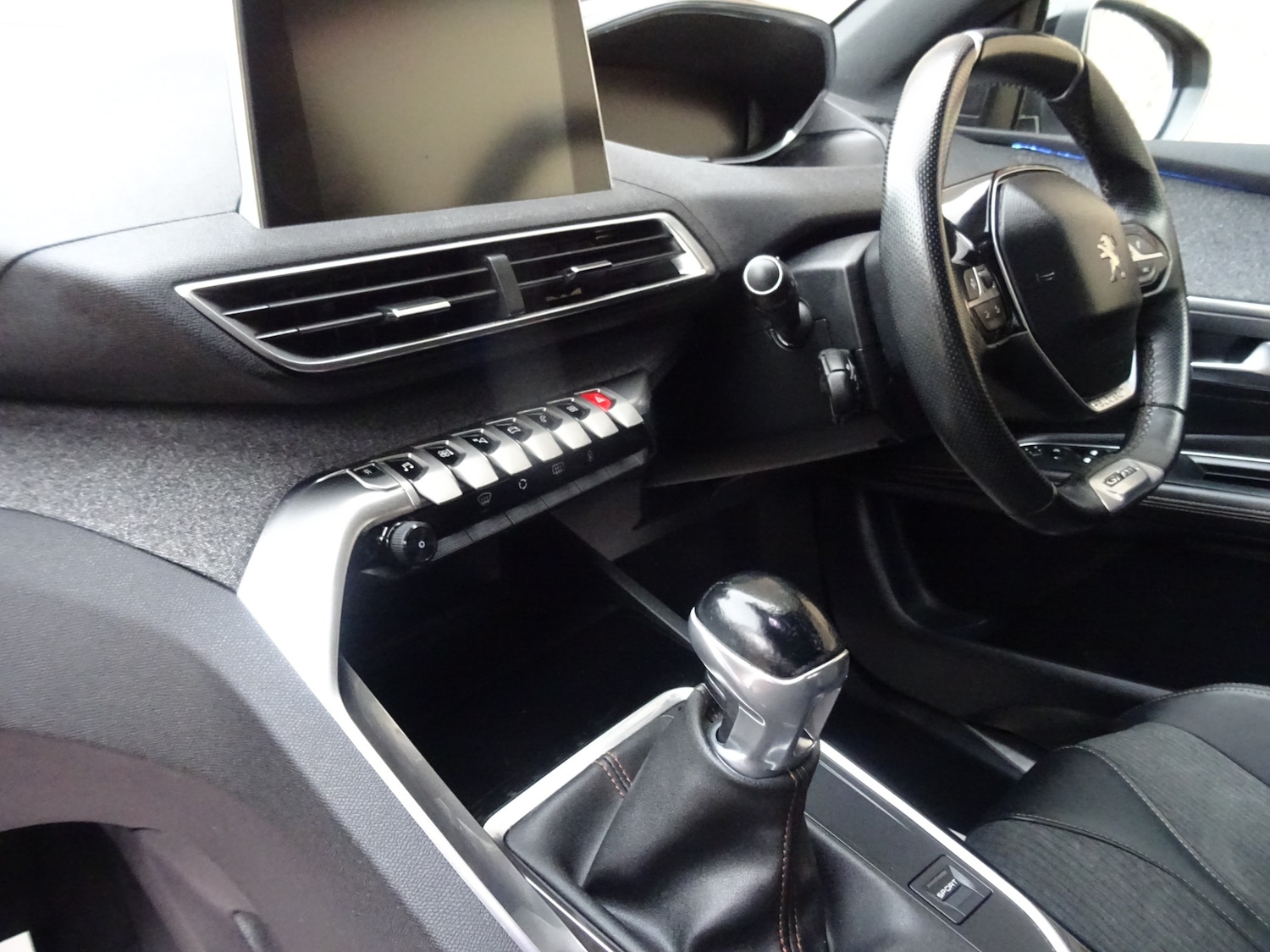 Used Peugeot 3008 2017 for sale - 77556716: Photo 25