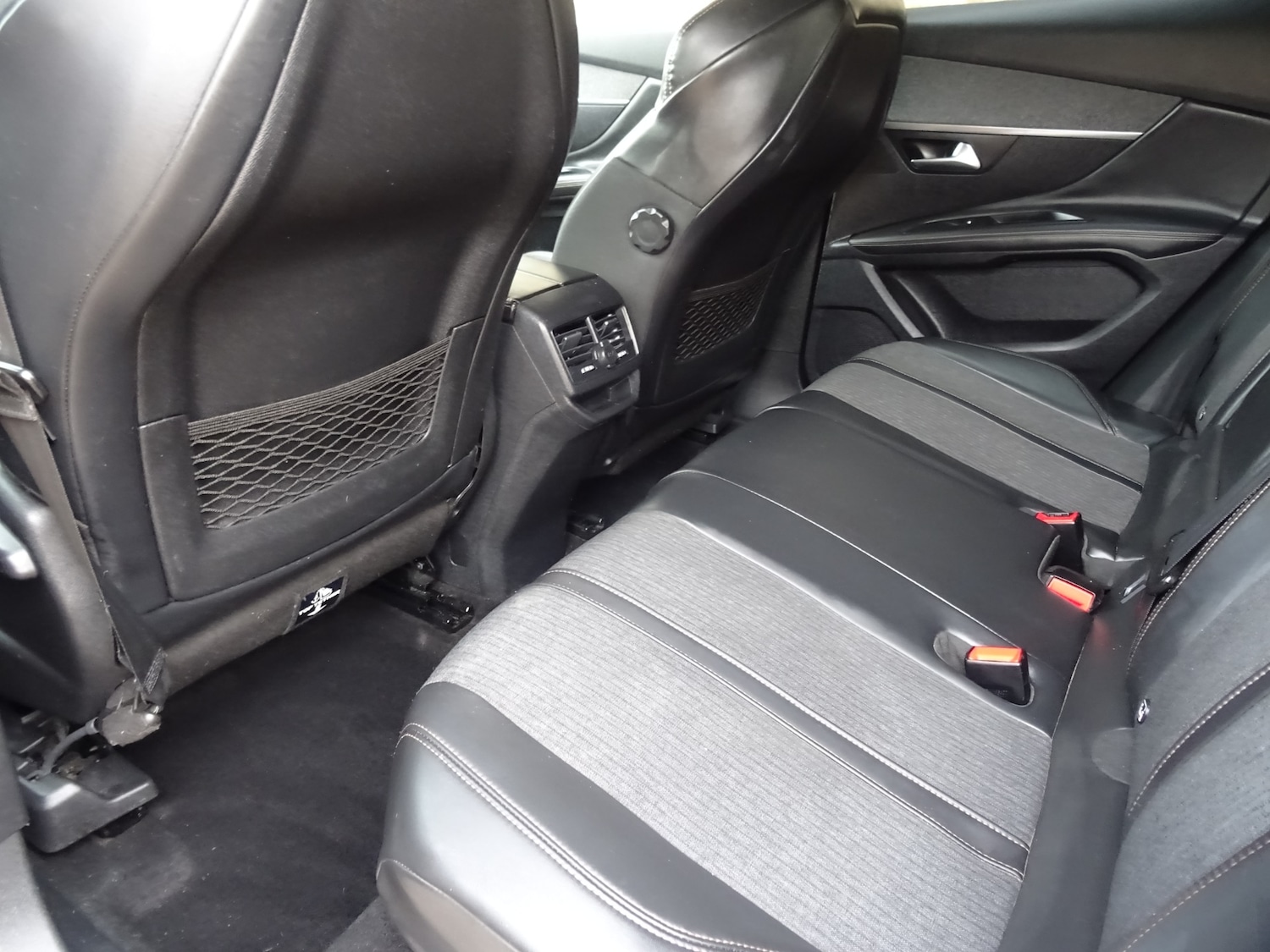 Used Peugeot 3008 2017 for sale - 77556716: Photo 29