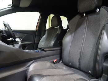 Used Peugeot 3008 2017 for sale - 77556716: Photo