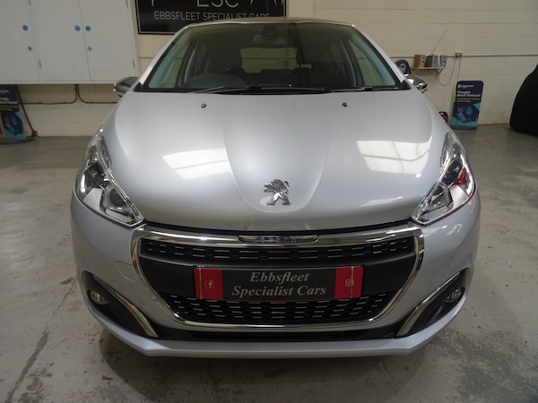 Used Peugeot 208 2016 for sale - 76091298: Photo 10