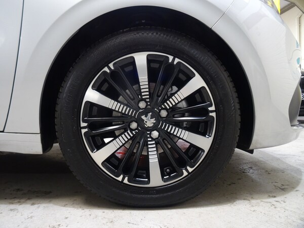 Used Peugeot 208 2016 for sale - 76091298: Photo 19