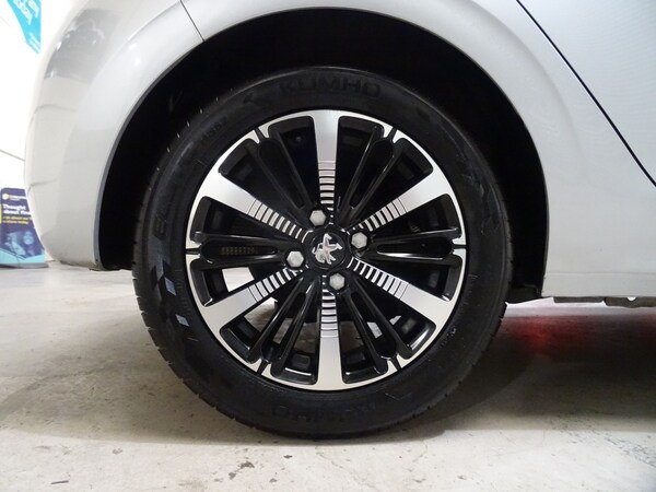 Used Peugeot 208 2016 for sale - 76091298: Photo 38