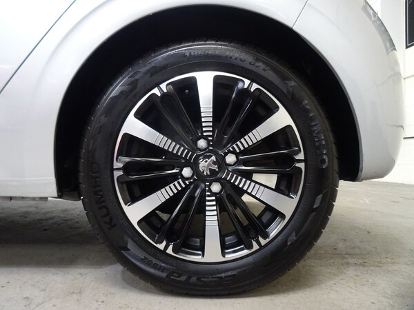 Used Peugeot 208 2016 for sale - 76091298: Photo 39
