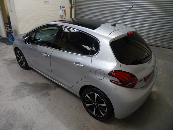 Used Peugeot 208 2016 for sale - 76091298: Photo 47
