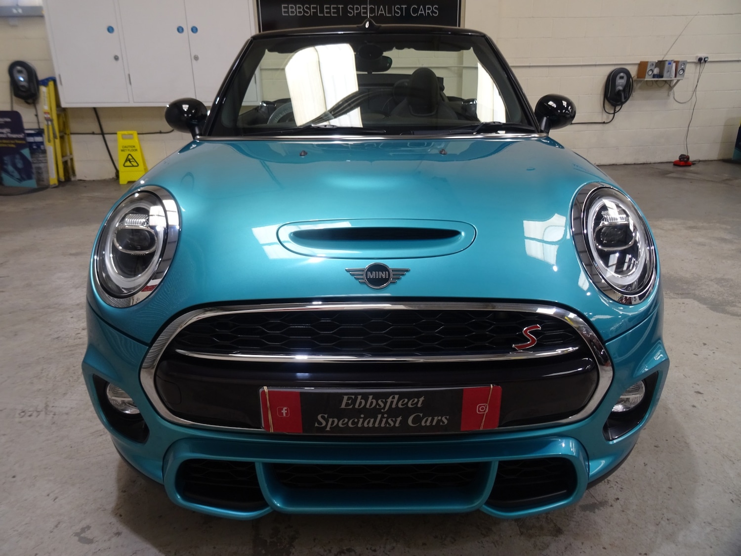 Used MINI Convertible 2019 for sale - 77663704: Photo 10