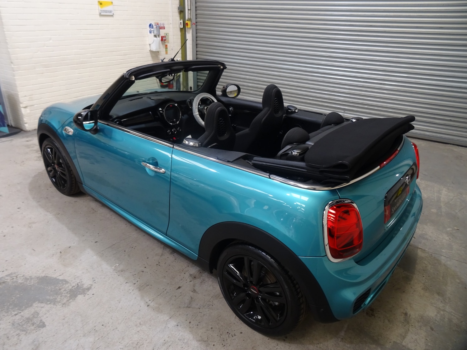 Used MINI Convertible 2019 for sale - 77663704: Photo 29