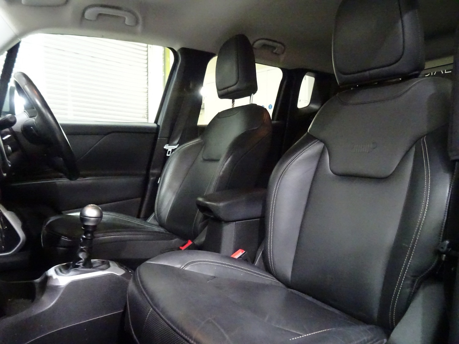 Used Jeep Renegade 2016 for sale - 78053690: Photo 3