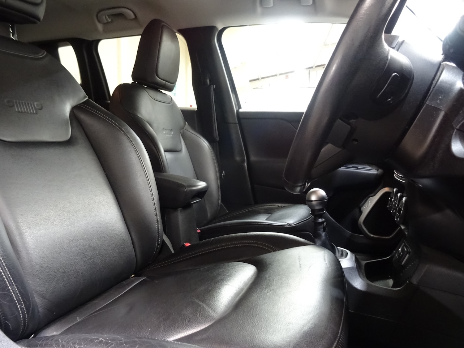 Used Jeep Renegade 2016 for sale - 78053690: Photo 6