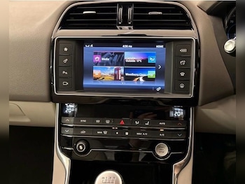 Used Jaguar XE 2017 for sale - 78594814: Photo