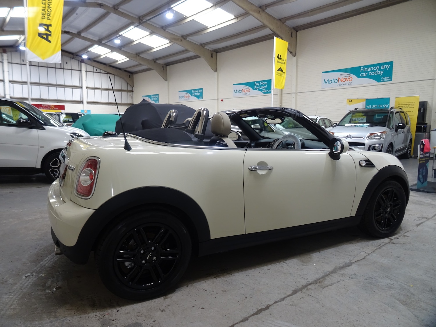 Used MINI Roadster 2014 for sale - 77555383: Photo 9