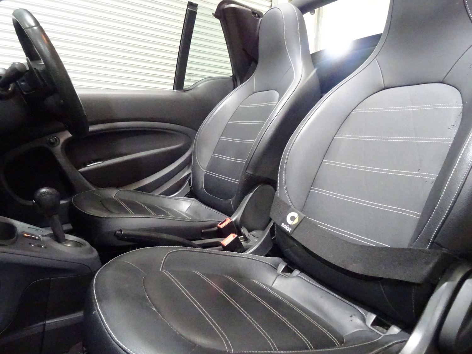 Used smart fortwo 2017 for sale - 77848202: Photo 2