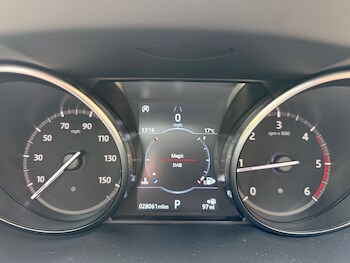 Used Land Rover Discovery Sport 2018 for sale - 78802863: Photo
