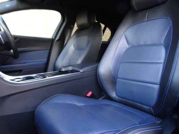 Used Jaguar XE 2018 for sale - 76218914: Photo 27