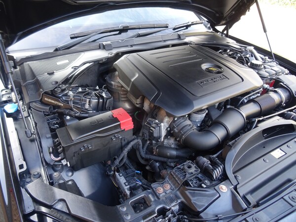 Used Jaguar XE 2018 for sale - 76218914: Photo 50