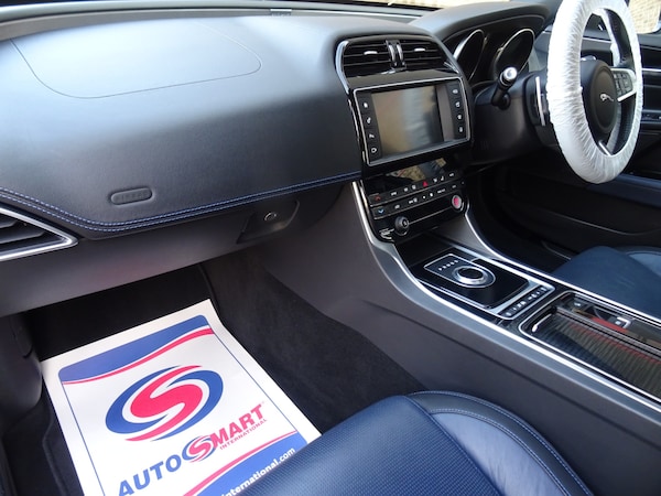 Used Jaguar XE 2018 for sale - 76218914: Photo 5