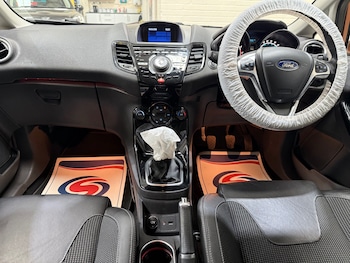 Used Ford Fiesta 2015 for sale - 79429717: Photo