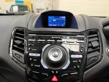 Used Ford Fiesta 2015 for sale - 79429717: Photo