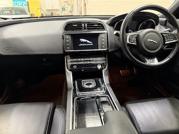 Used Jaguar XE 2017 for sale - 78654841: Photo