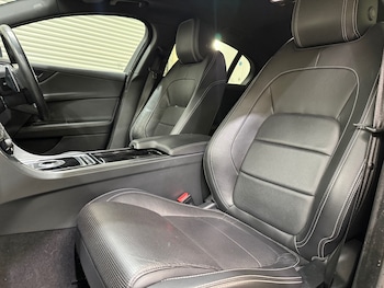 Used Jaguar XE 2017 for sale - 78654841: Photo