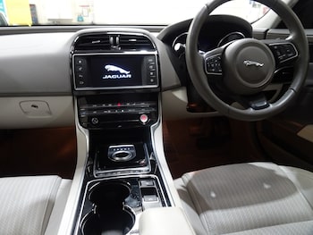 Used Jaguar XE 2015 for sale - 78452197: Photo