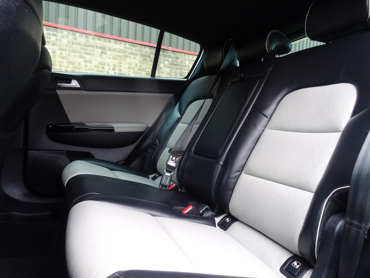 Used Kia Sportage 2016 for sale - 77515939: Photo 6