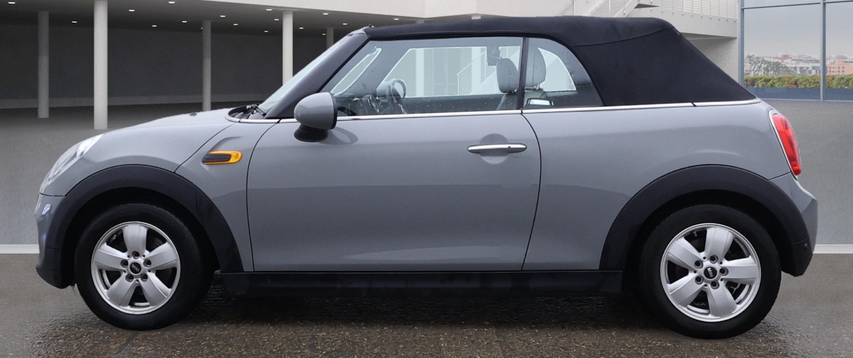 Used MINI Convertible 2017 for sale - 76613568: Photo 6