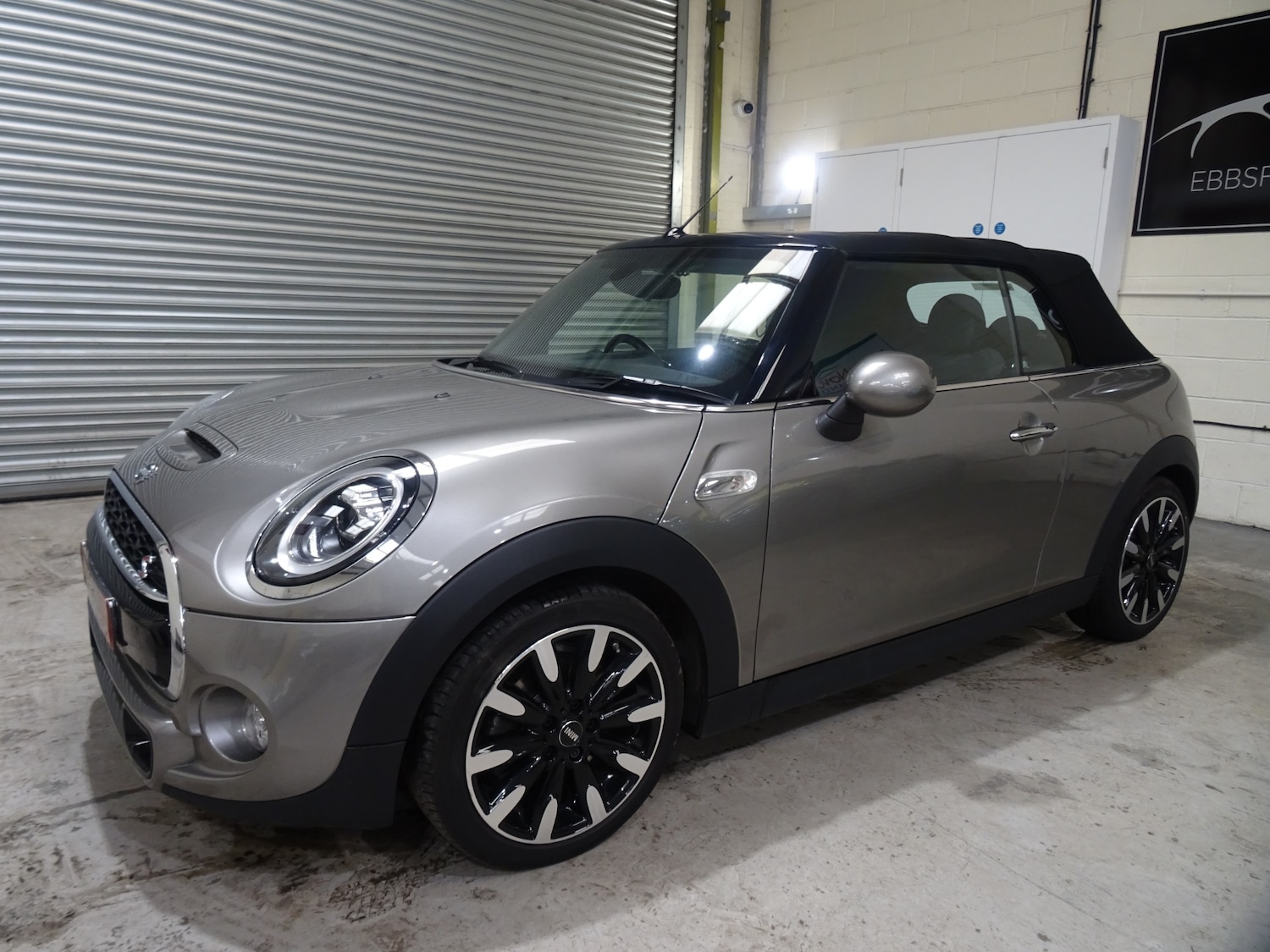 Used MINI Convertible 2018 for sale - 77676571: Photo 17