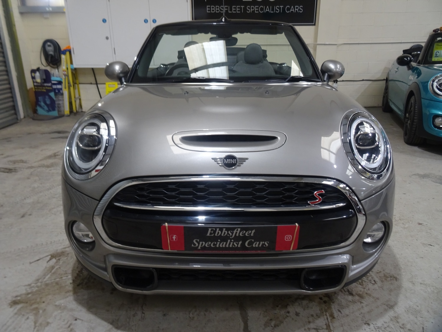 Used MINI Convertible 2018 for sale - 77676571: Photo 7
