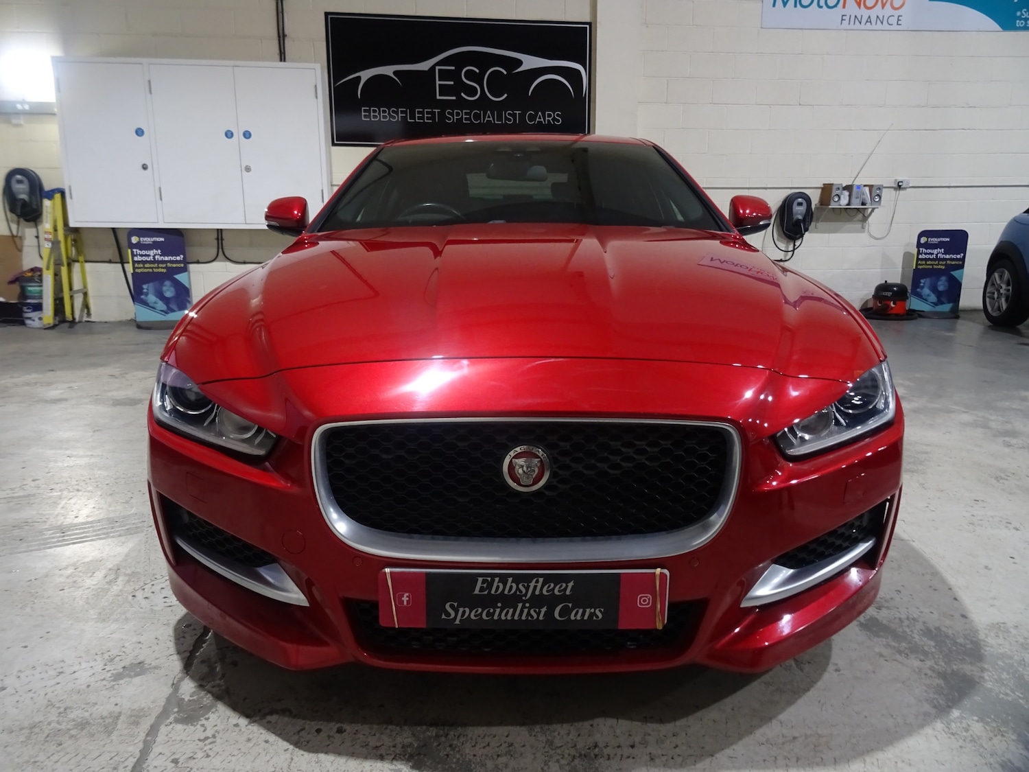 Used Jaguar XE 2015 for sale - 76603027: Photo 7