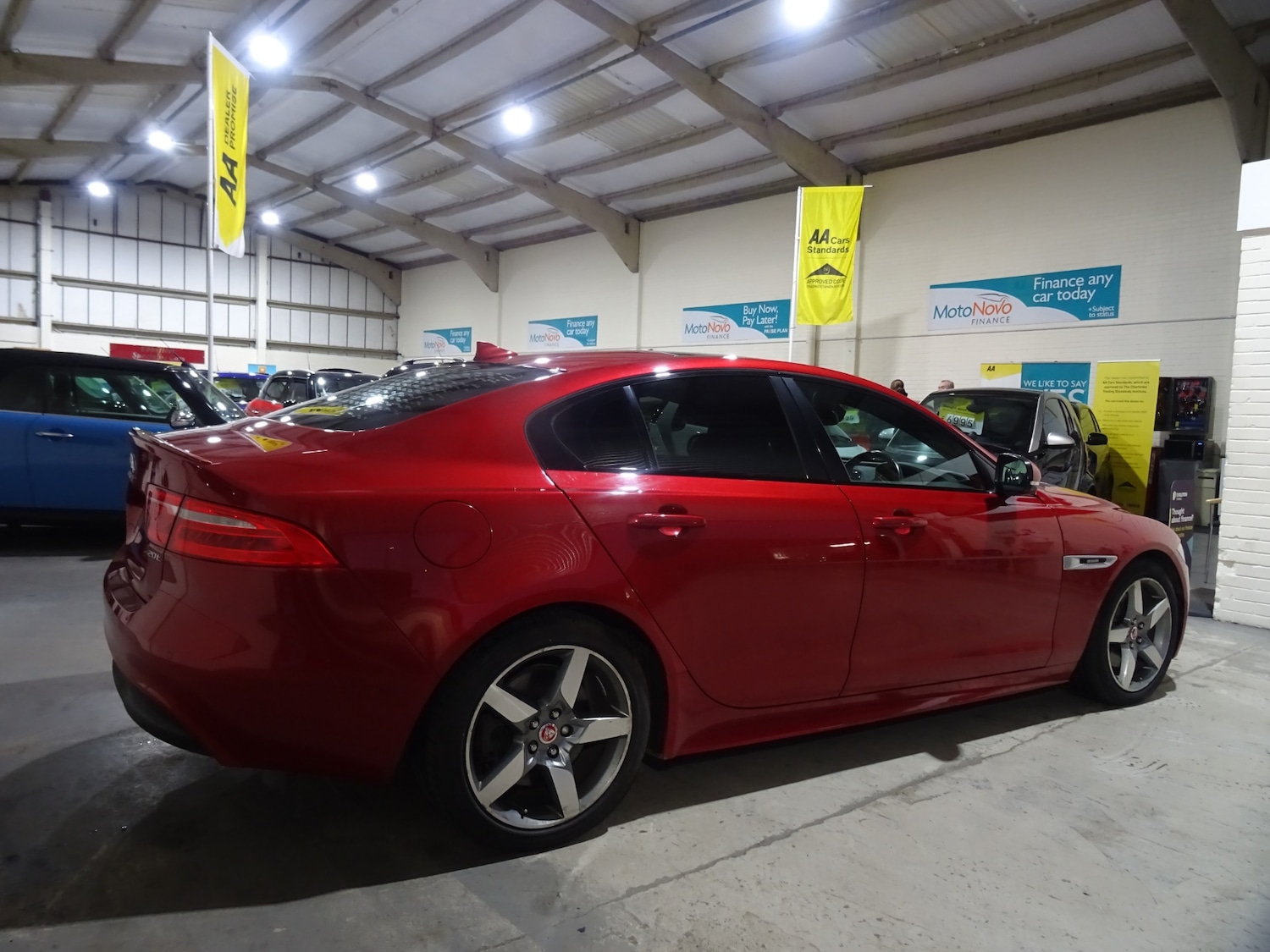 Used Jaguar XE 2015 for sale - 76603027: Photo 8