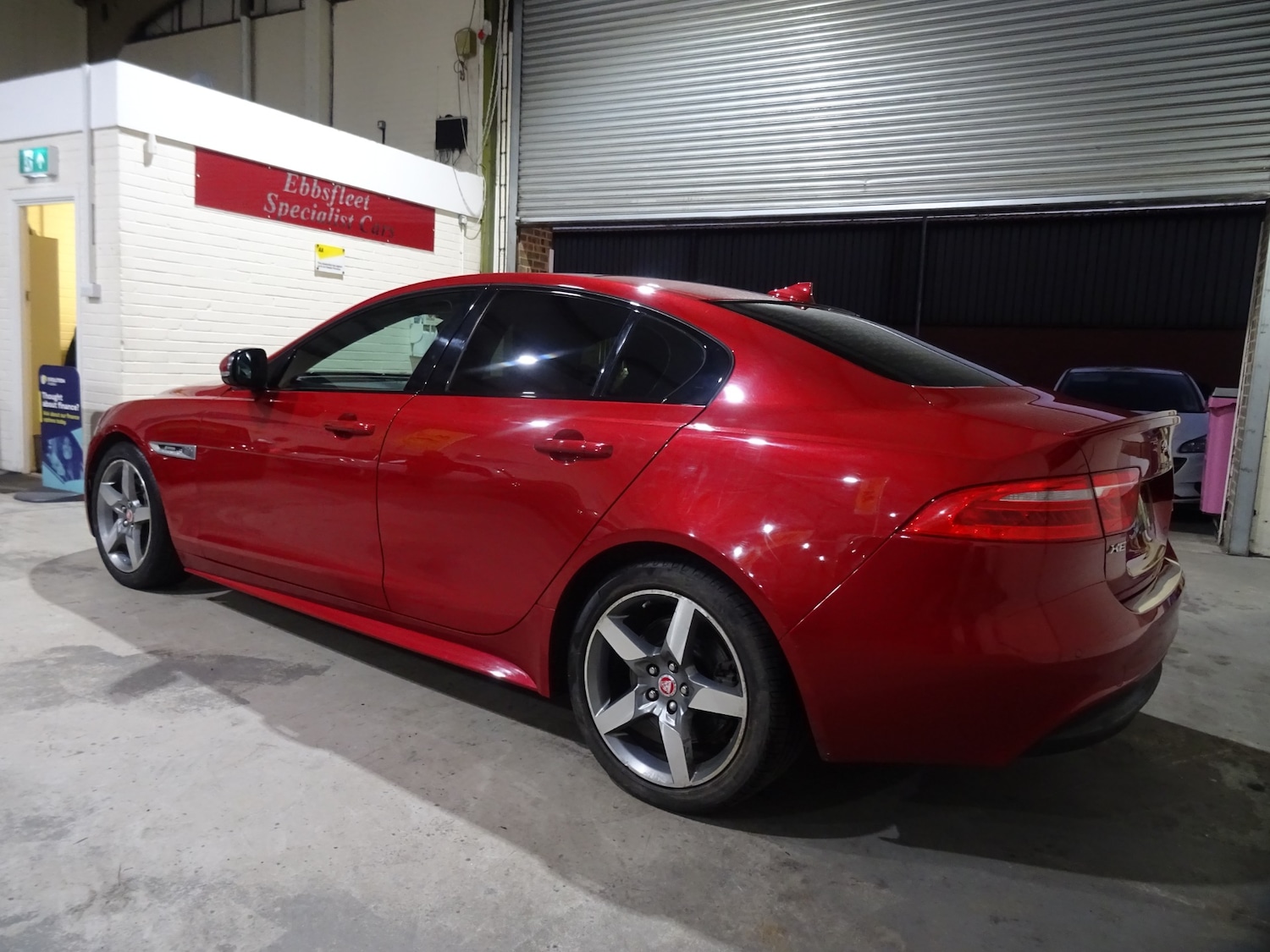 Used Jaguar XE 2015 for sale - 76603027: Photo 9