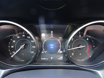 Used Jaguar XF 2016 for sale - 75641249: Photo