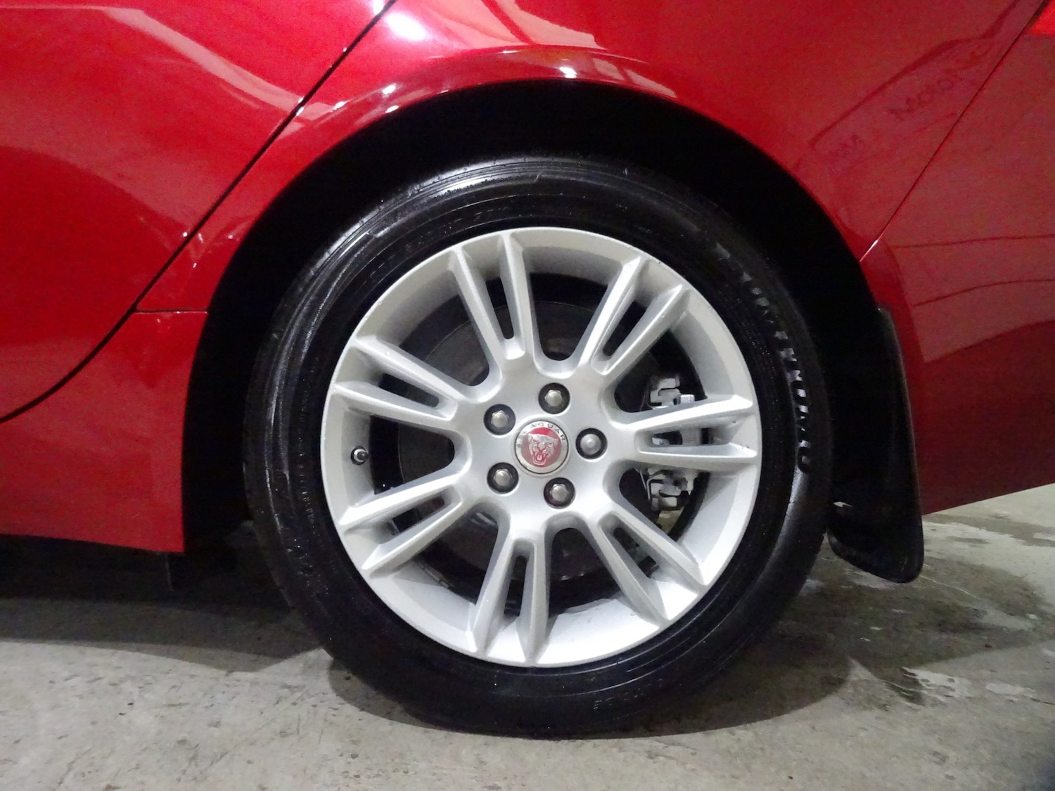 Used Jaguar XE 2015 for sale - 76694274: Photo 41