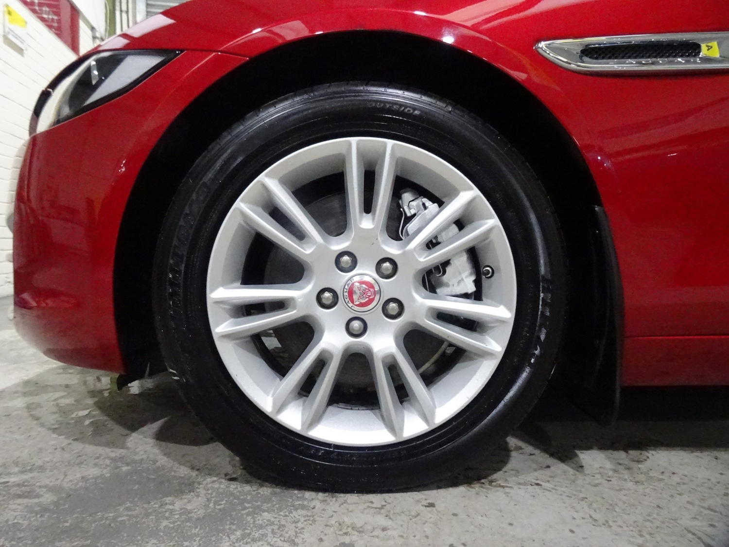 Used Jaguar XE 2015 for sale - 76694274: Photo 42