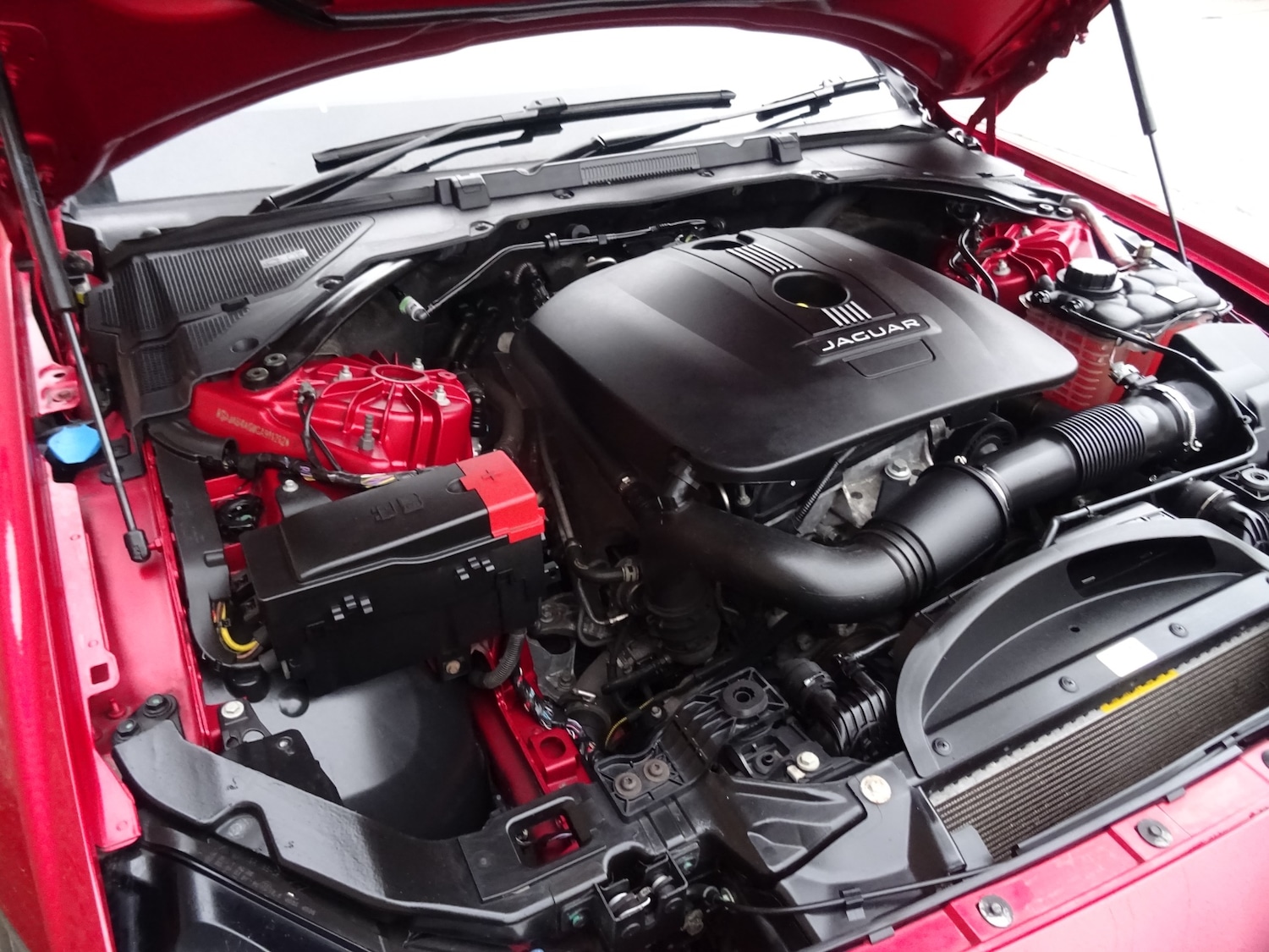 Used Jaguar XE 2015 for sale - 76694274: Photo 51