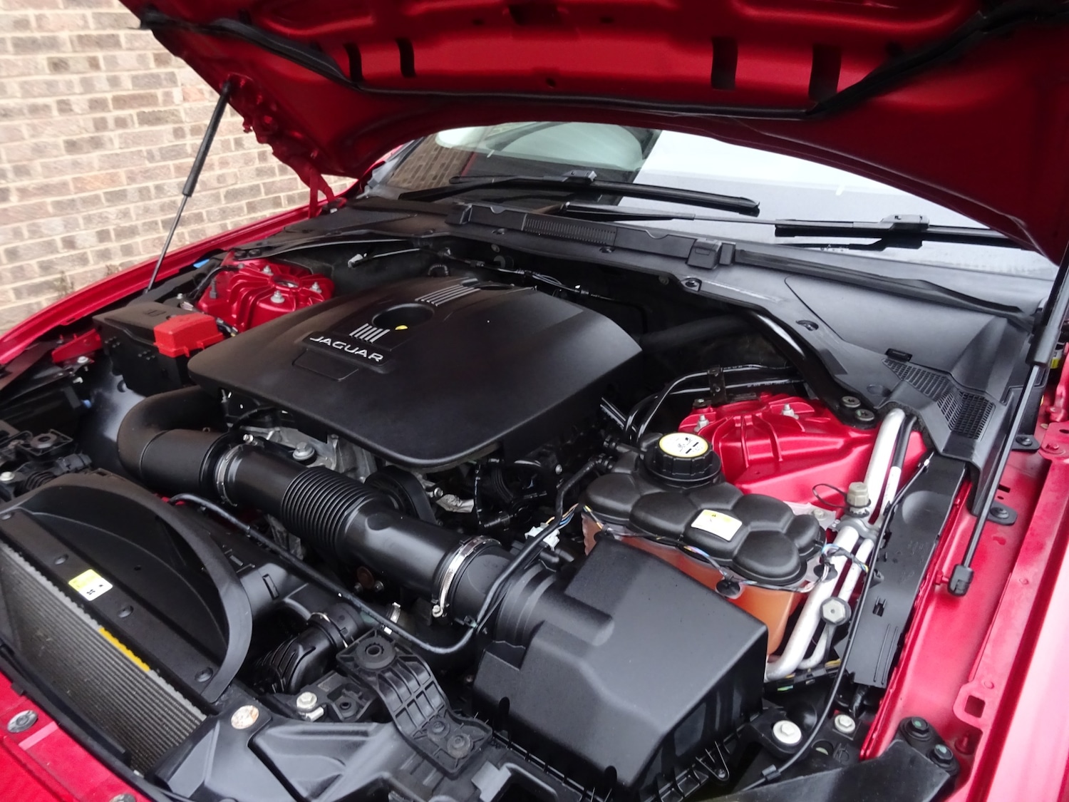 Used Jaguar XE 2015 for sale - 76694274: Photo 52