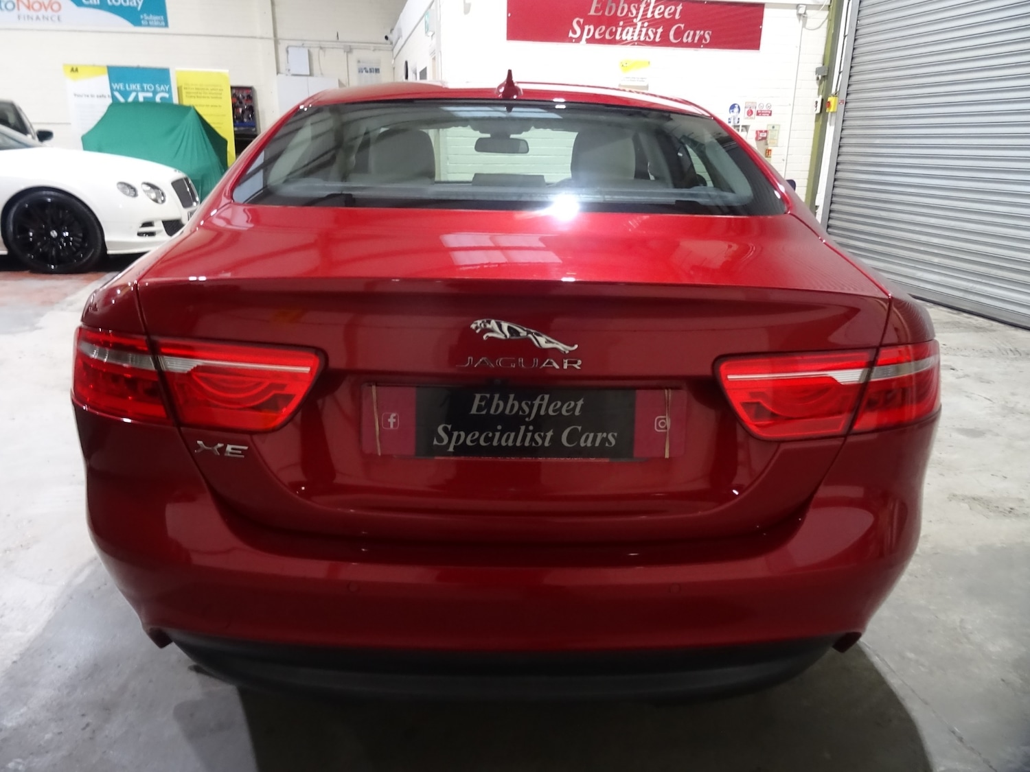Used Jaguar XE 2015 for sale - 76694274: Photo 9