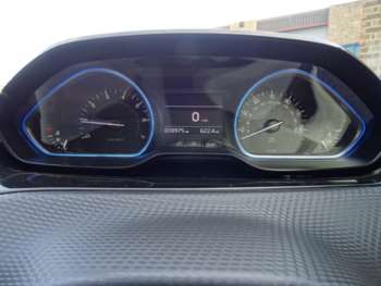 Used Peugeot 2008 2017 for sale - 74435451: Photo