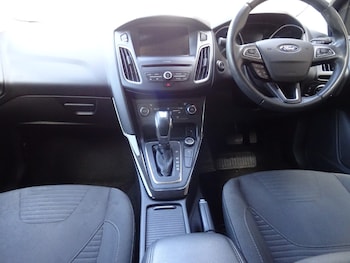 Used Ford Focus 2017 for sale - 75774793: Photo