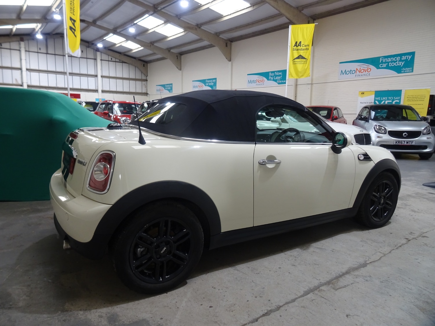 Used MINI Roadster 2013 for sale - 76565269: Photo 12